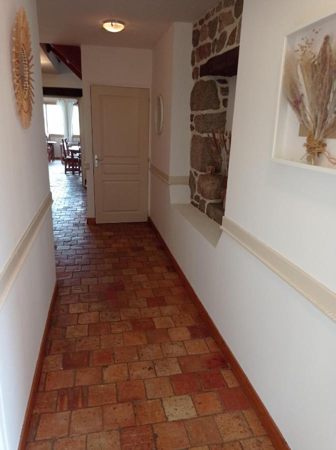 Chambres D'Hotes La Roche Saint-Hilaire-des-Landes Экстерьер фото